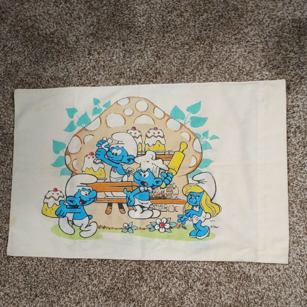 VTG Smurfs Pillowcase